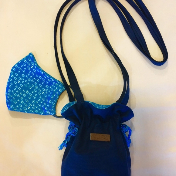 Mini pouch bag and protective facemask set - Picture 1 of 1